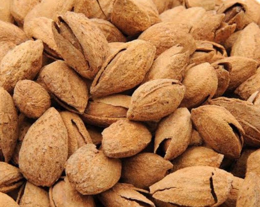 2025/09/1000103594.jpg KABUKLU BADEM 1 KG - Görsel 1